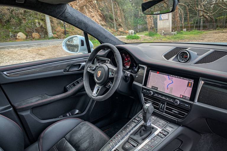 Porsche-Macan-GTS-Interieur