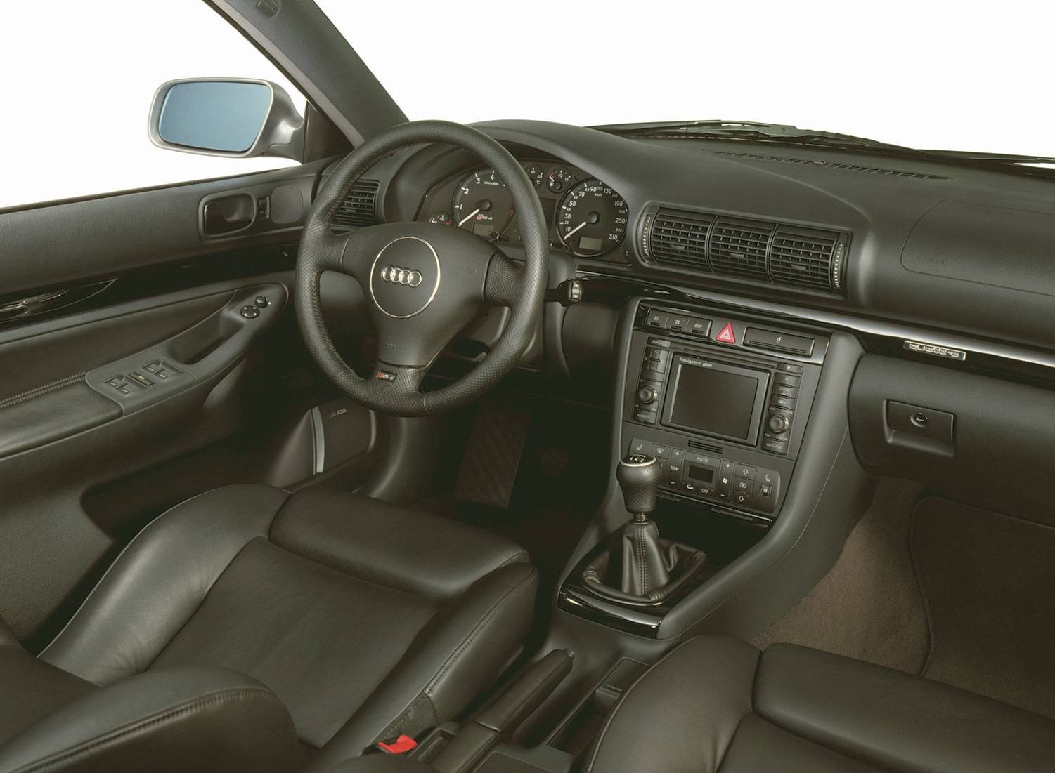 Audi-RS4-B5-Interior