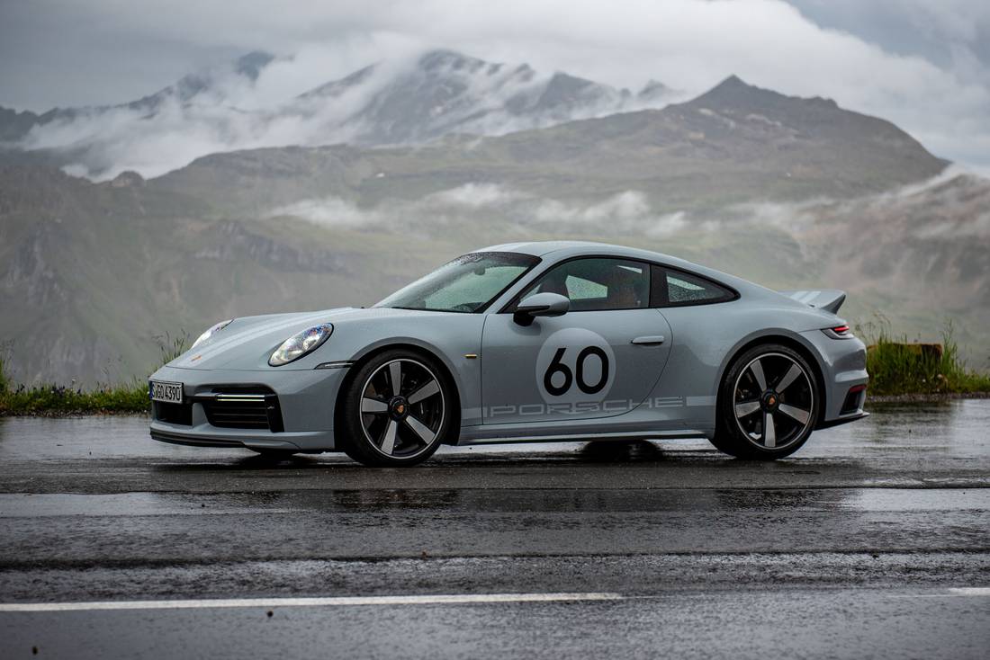 Porsche-911-Sport-Classic-Front-Side