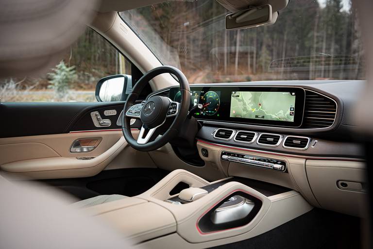 Mercedes-Benz-GLS-580-Interieur