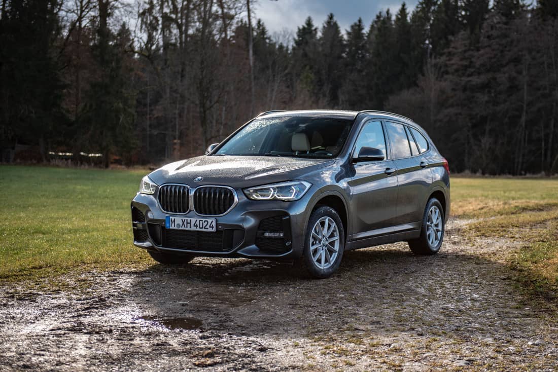 BMW-X1-F48-xDrive18d-Hero