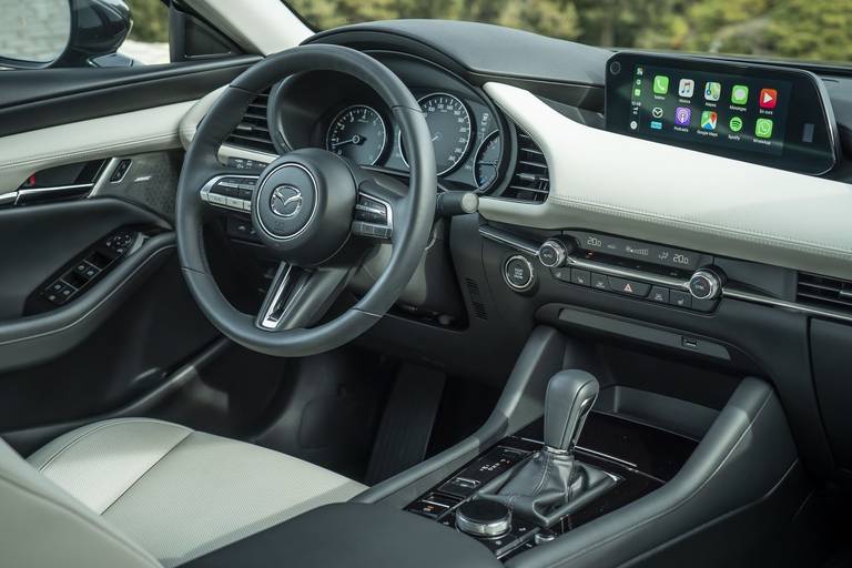 Mazda3-Fastback-Interior
