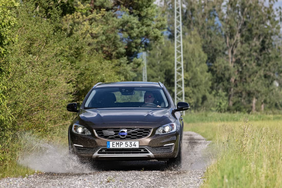 Volvo-Cross-Country-V60CC-Front