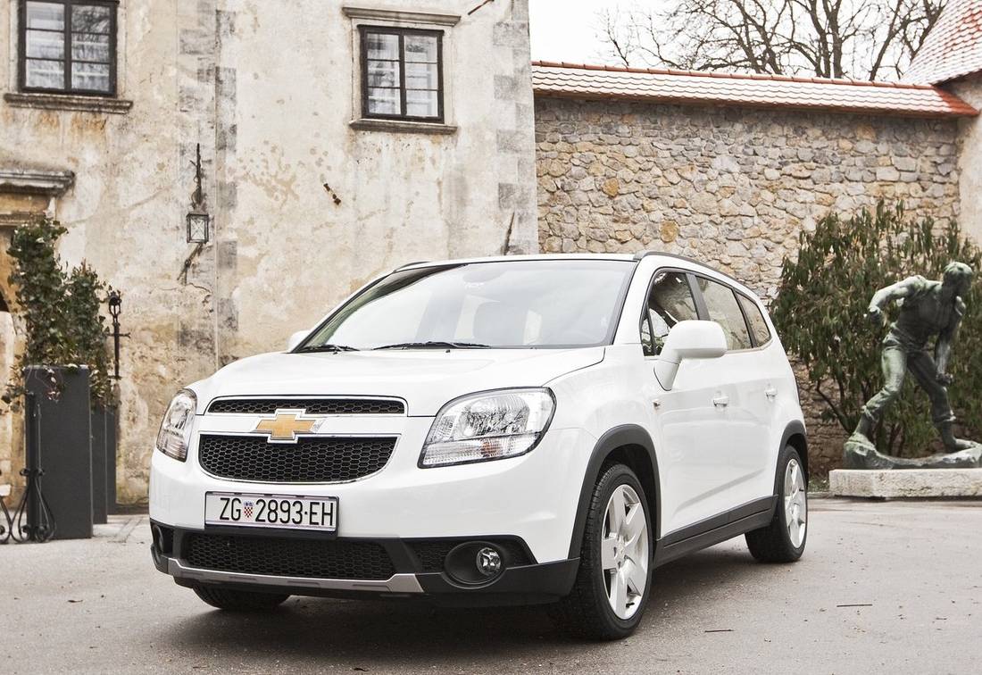 chevrolet-orlando-front