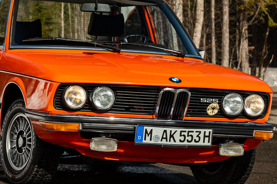 BMW 525 E12