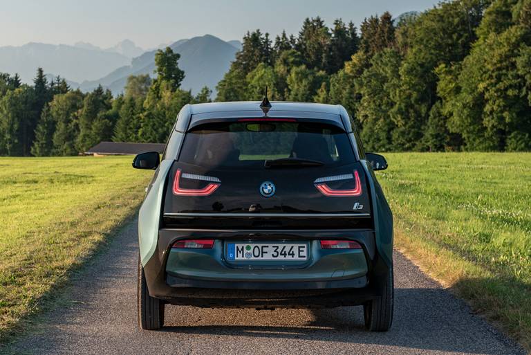 BMW-i3-120ah-2022-Rear