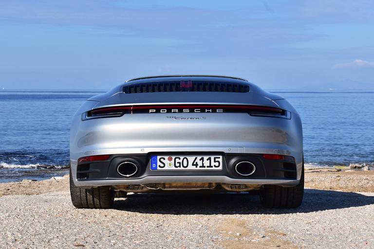 Porsche-911-992-Cabrio-rear